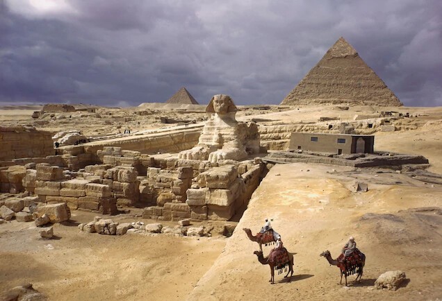 Who were the pyramids of Giza built for?