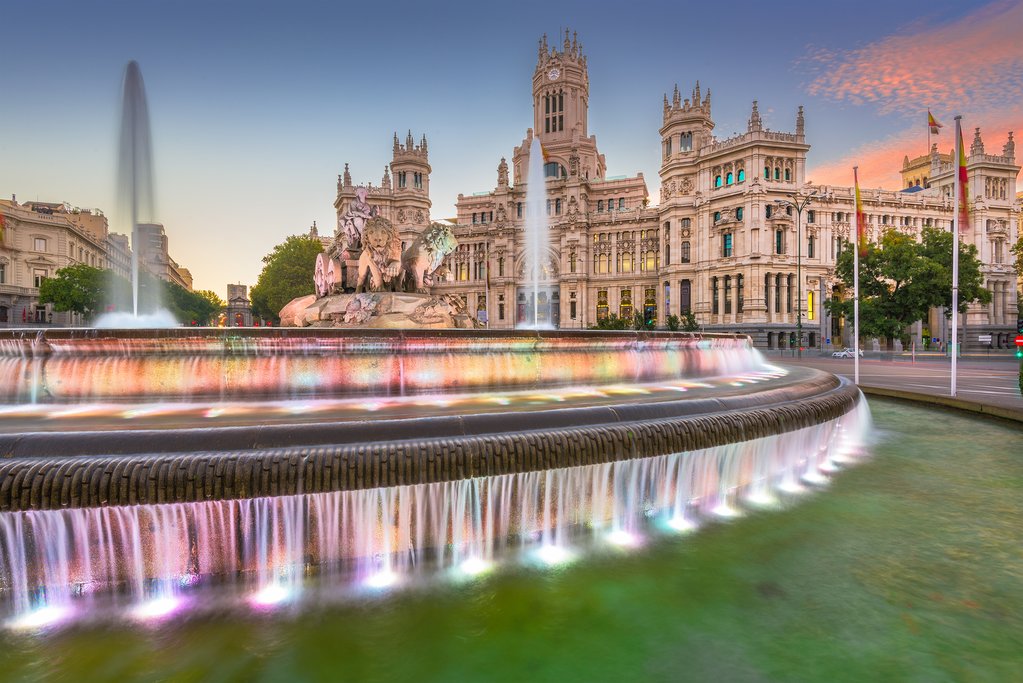 Spain Highlights: Barcelona & Madrid in 8 Days