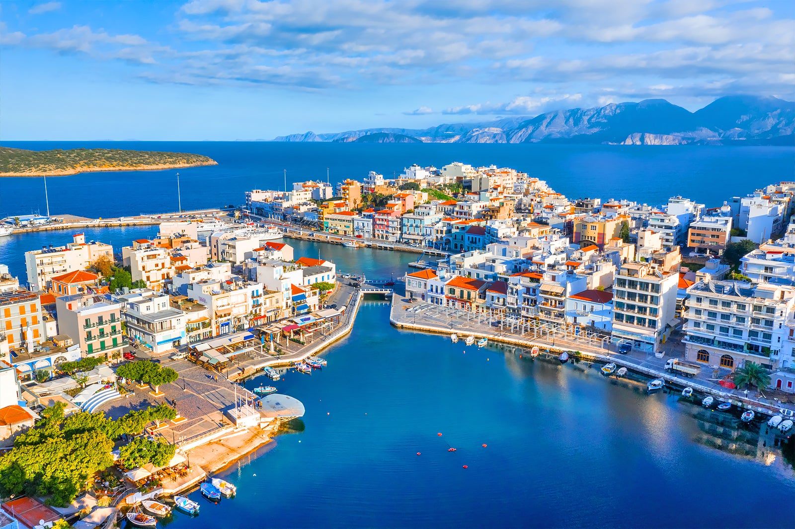 Minoan Escape - Explore 13 Days of Athens & Greek Island Magic