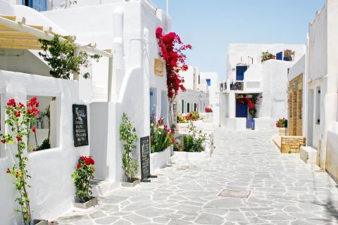 Volcanic Memories: Athens, Folegandros & Santorini