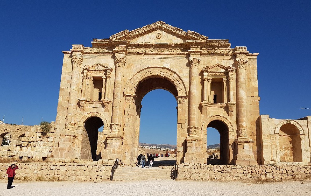 Discover Ancient History & Island Beauty of Athens & Santorini