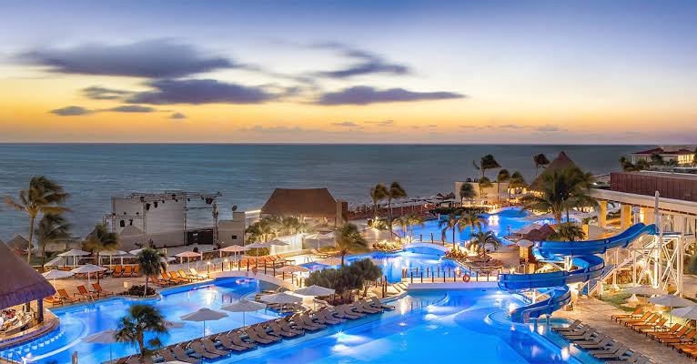 Cancun Caribbean Escape – 4 Days
